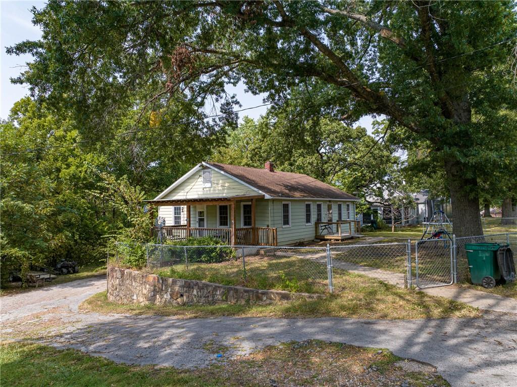 Listing Photo MLS #HMS2575547