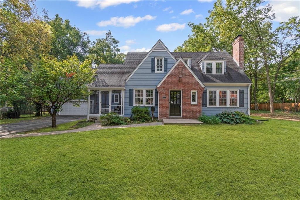 Listing Photo MLS #HMS2575589