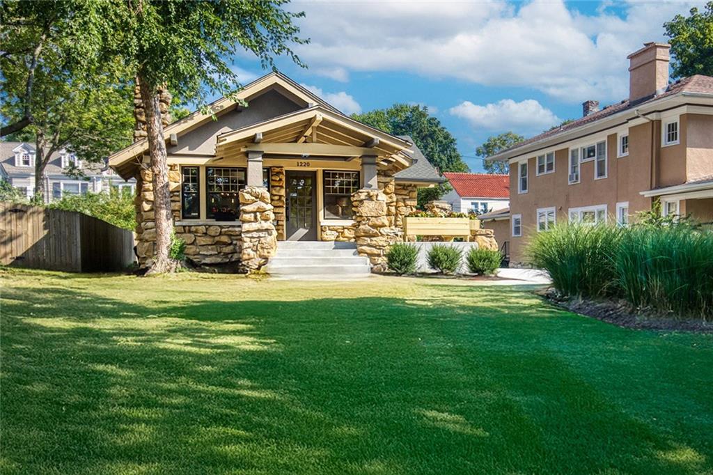 Listing Photo MLS #HMS2575613