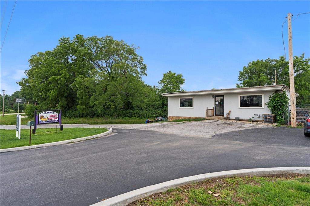 Listing Photo MLS #HMS2575635