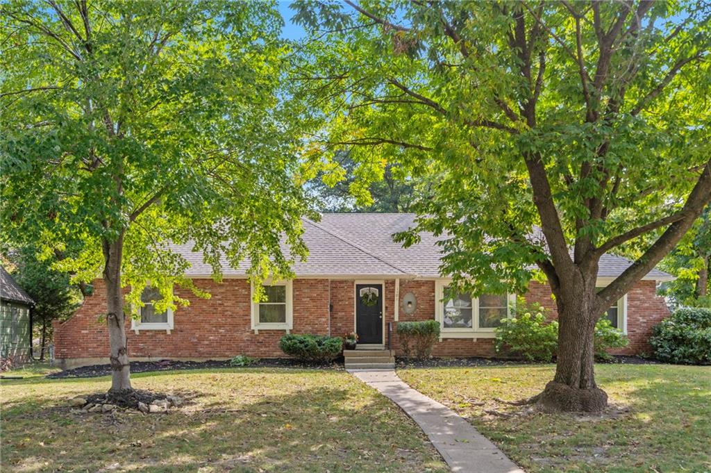 Listing Photo MLS #HMS2575725