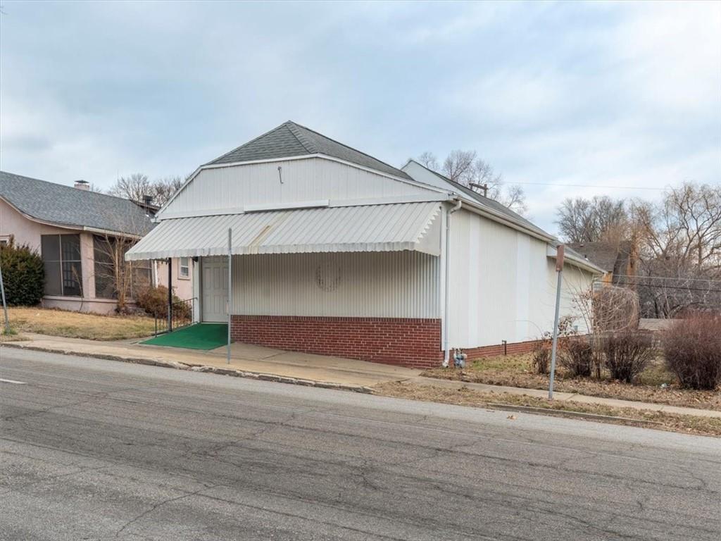 Listing Photo MLS #HMS2575771