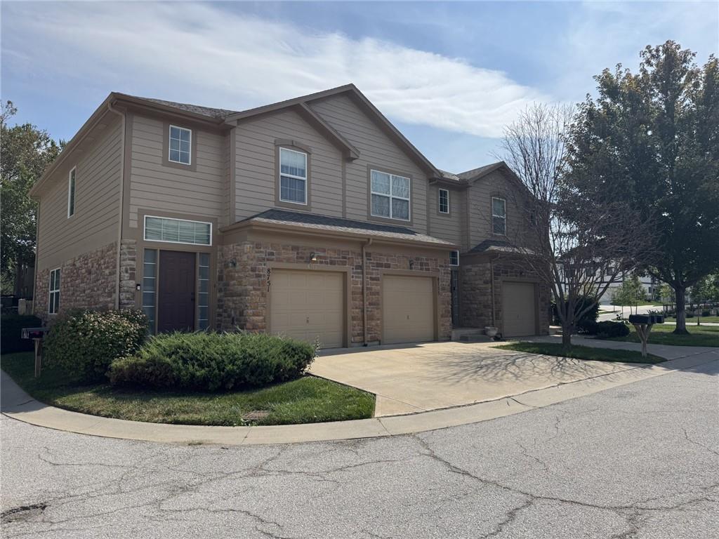 Listing Photo MLS #HMS2575777