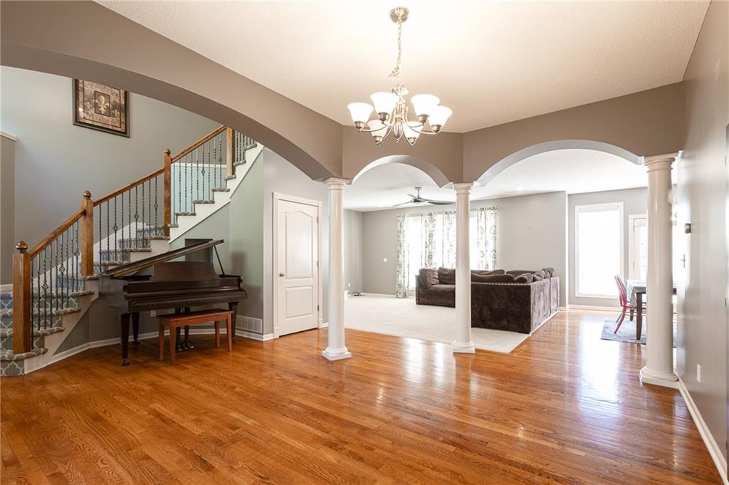 Listing Photo MLS #HMS2575839