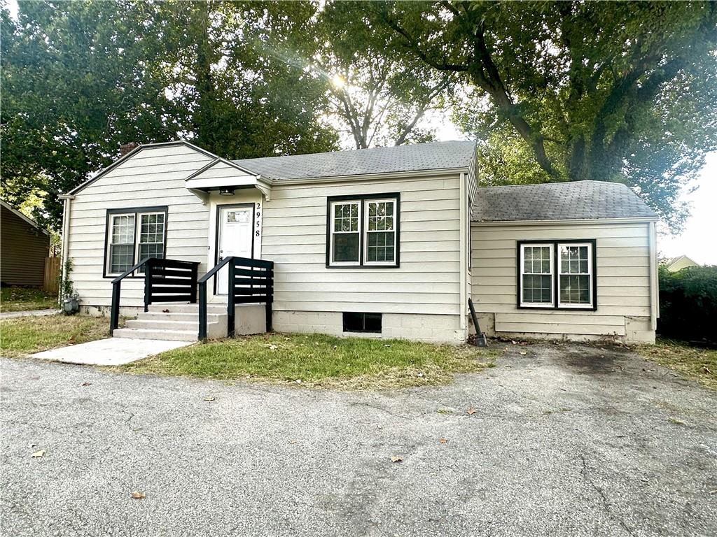 Listing Photo MLS #HMS2575873