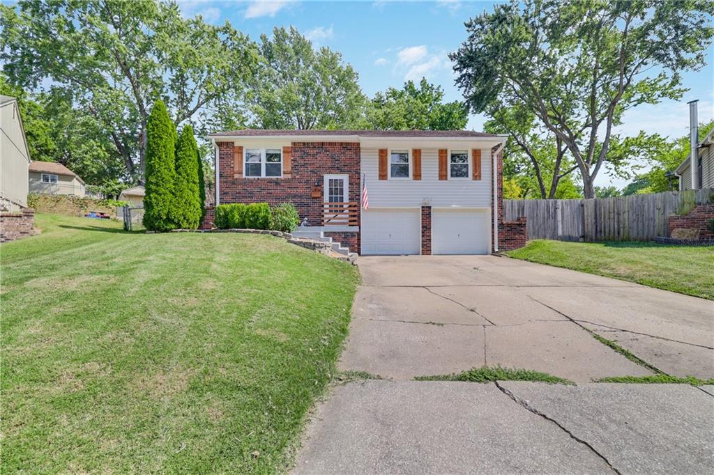 Listing Photo MLS #HMS2575896