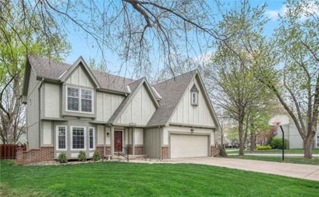 Listing Photo MLS #HMS2575901