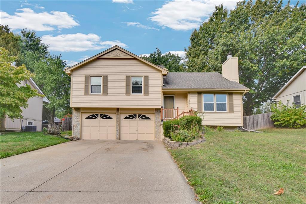 Listing Photo MLS #HMS2575907
