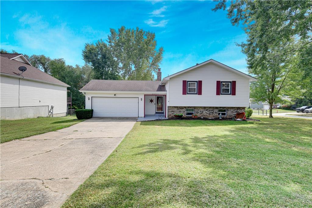 Listing Photo MLS #HMS2575928