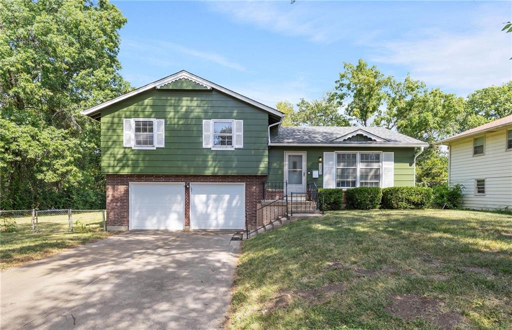 Listing Photo MLS #HMS2575930
