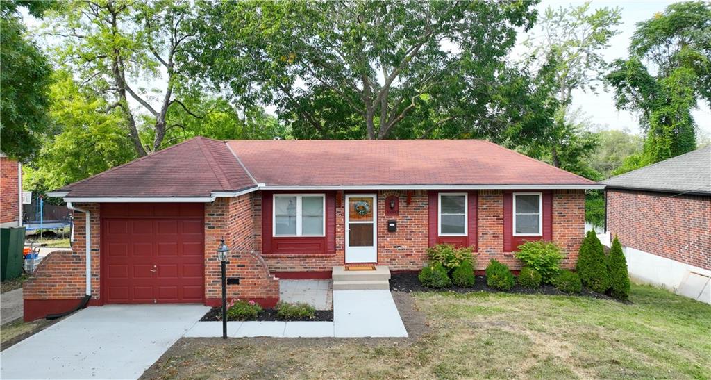 Listing Photo MLS #HMS2575953