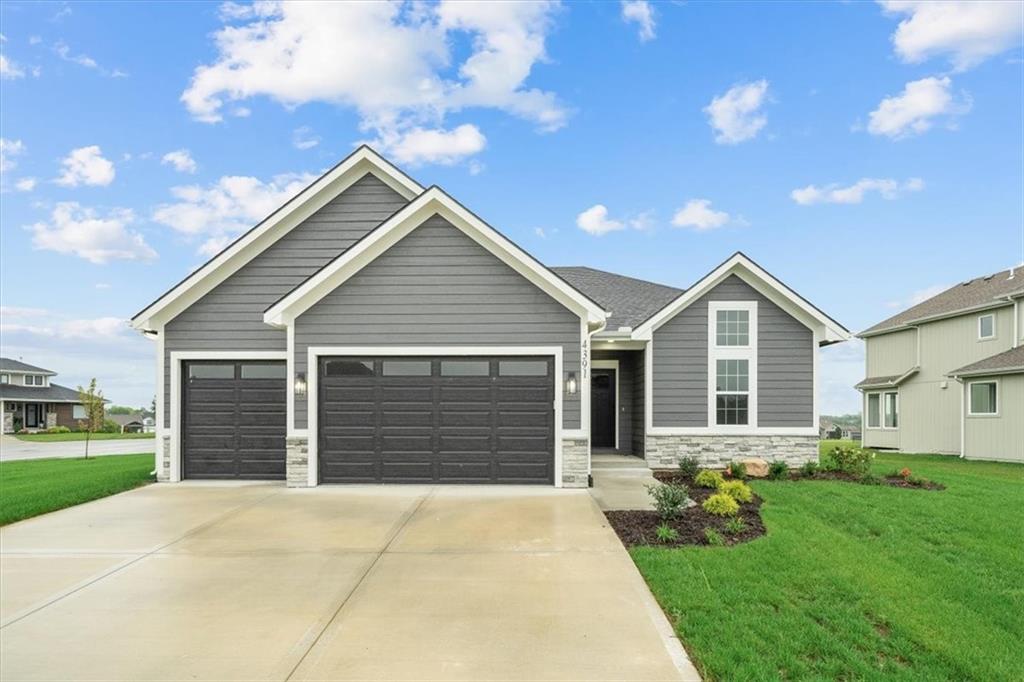 Listing Photo MLS #HMS2575971