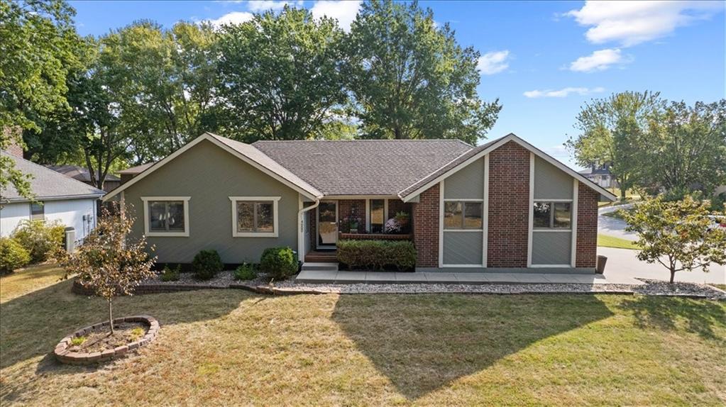 Listing Photo MLS #HMS2575978