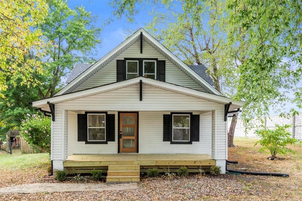 Listing Photo MLS #HMS2575992