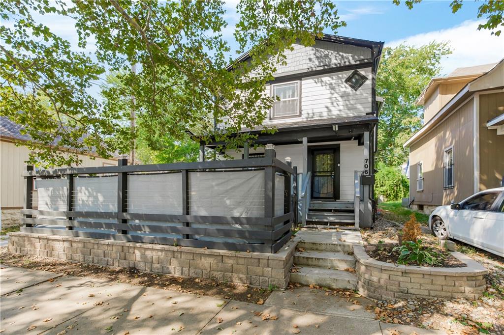 Listing Photo MLS #HMS2576003