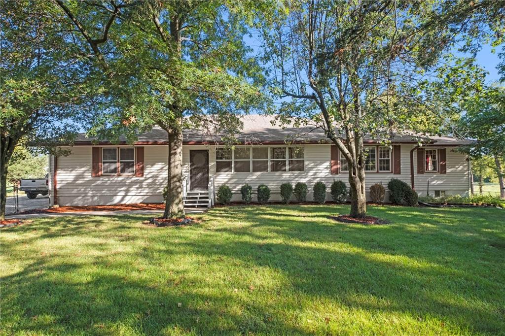 Listing Photo MLS #HMS2576015