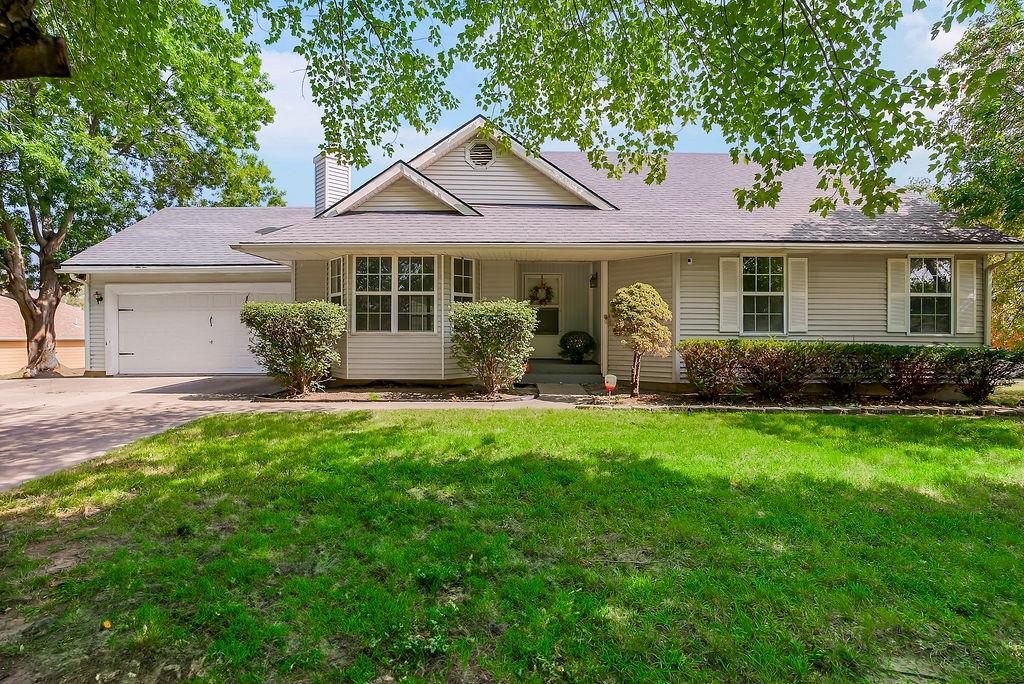 Listing Photo MLS #HMS2576027