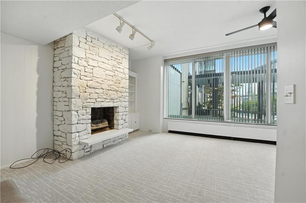 Listing Photo MLS #HMS2576035