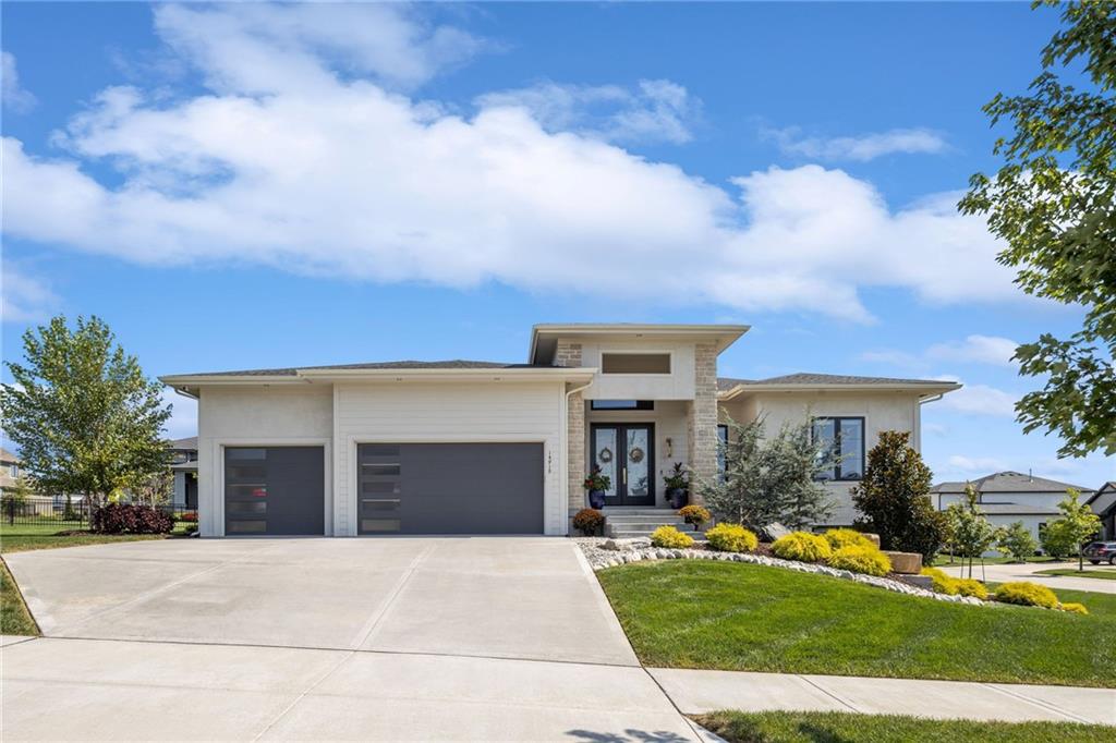Listing Photo MLS #HMS2576056