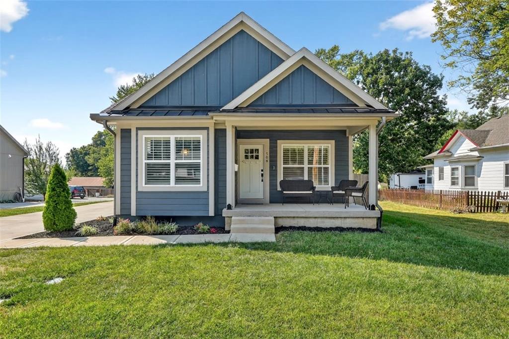 Listing Photo MLS #HMS2576104