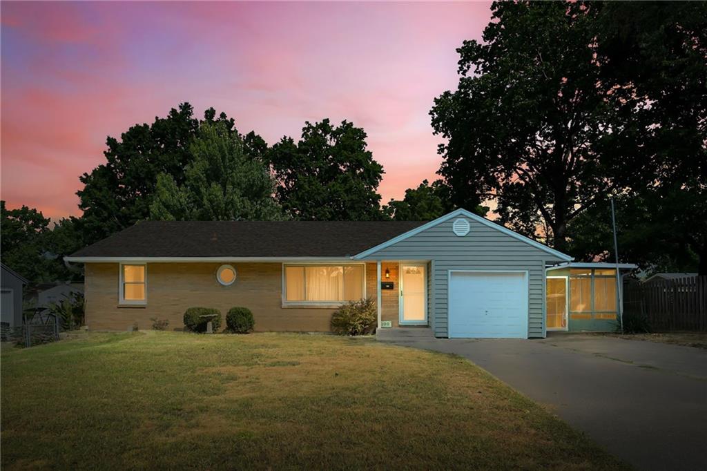 Listing Photo MLS #HMS2576112