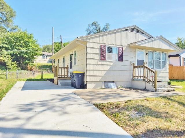 Listing Photo MLS #HMS2576133