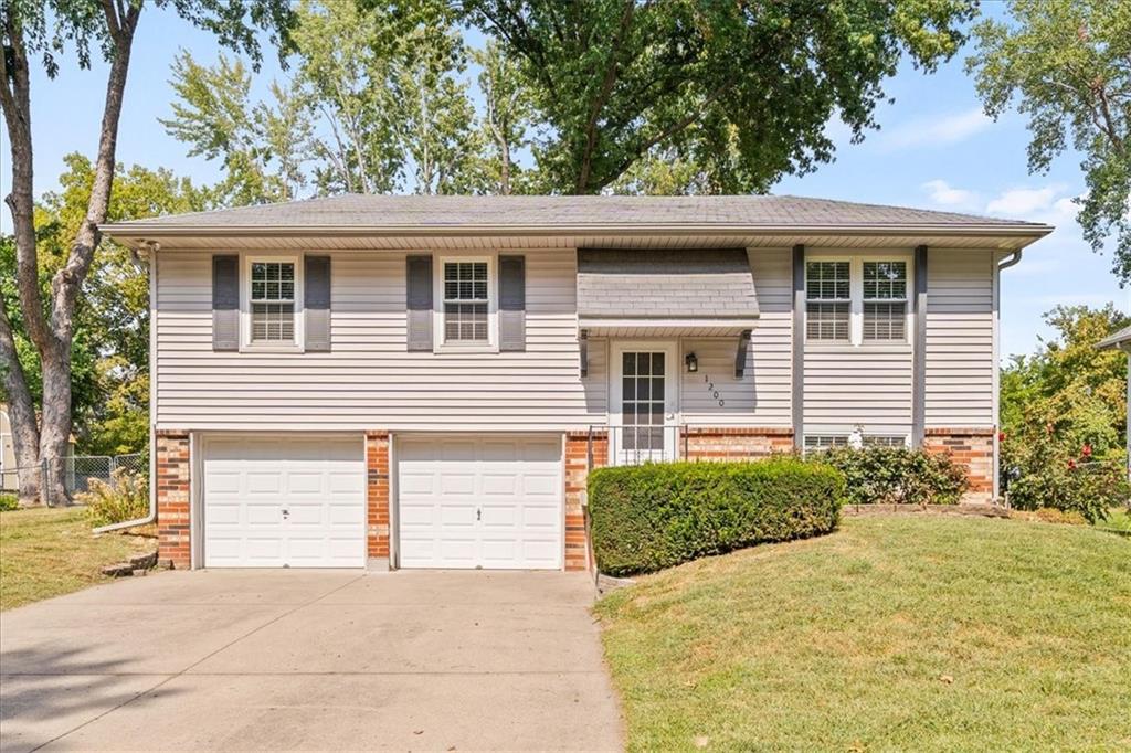 Listing Photo MLS #HMS2576139