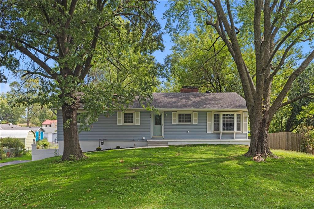 Listing Photo MLS #HMS2576153