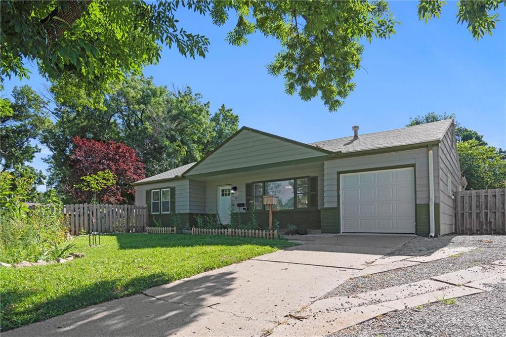 Listing Photo MLS #HMS2576158