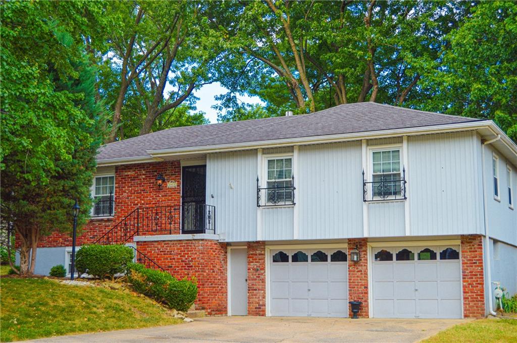 Listing Photo MLS #HMS2576176