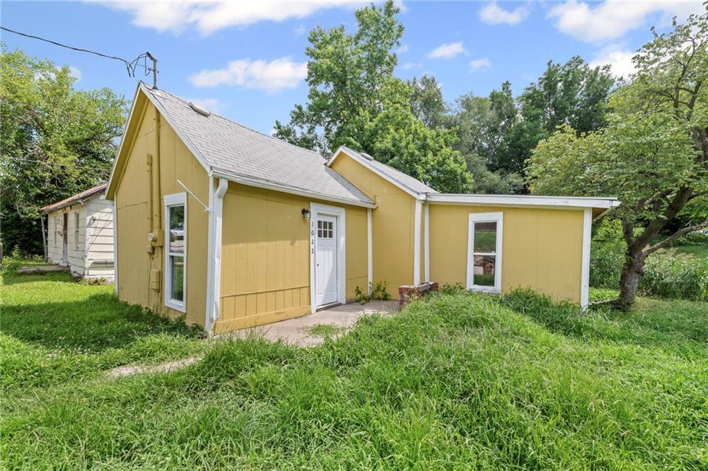 Listing Photo MLS #HMS2576224