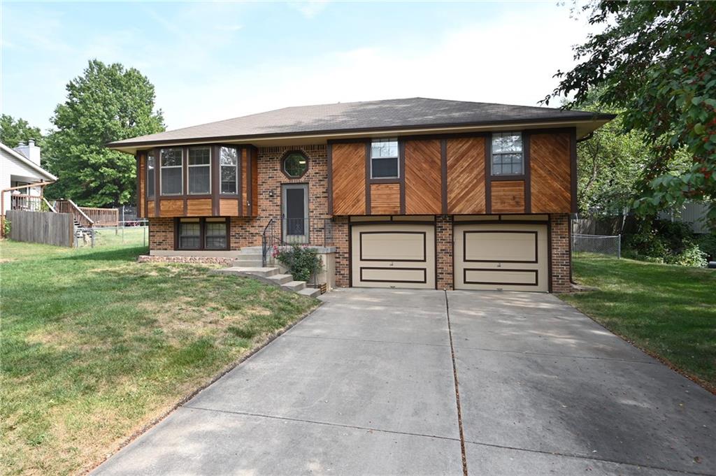 Listing Photo MLS #HMS2576287