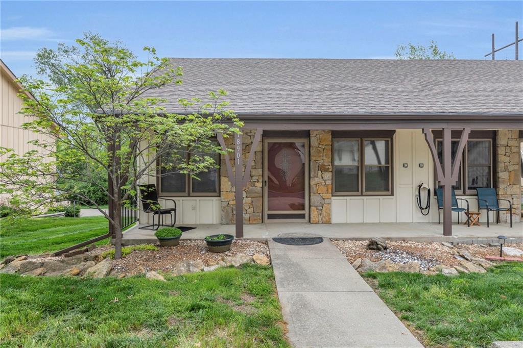 Listing Photo MLS #HMS2576306