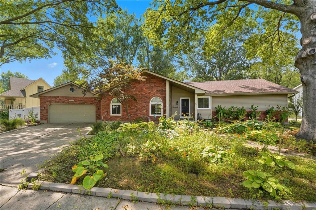 Listing Photo MLS #HMS2576335