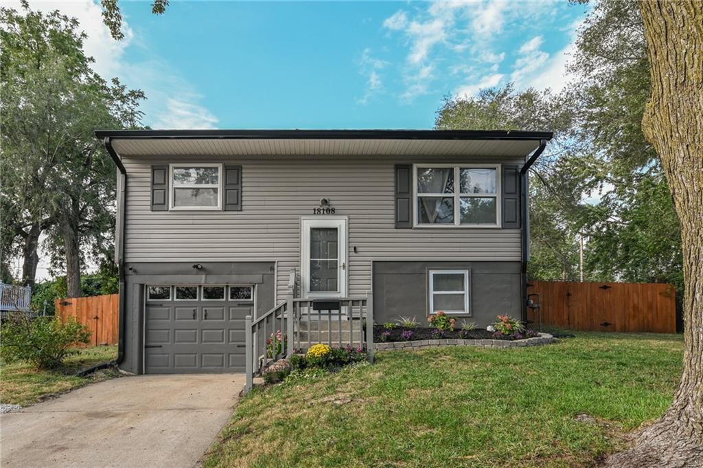 Listing Photo MLS #HMS2576363