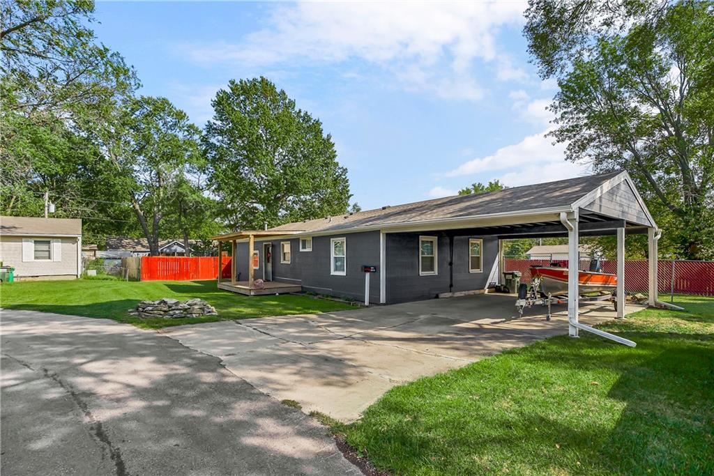 Listing Photo MLS #HMS2576386