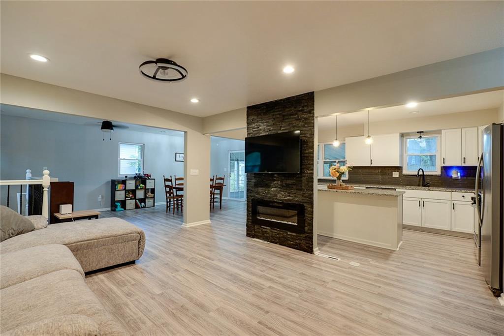 Listing Photo MLS #HMS2576493