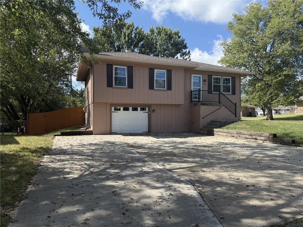 Listing Photo MLS #HMS2576562