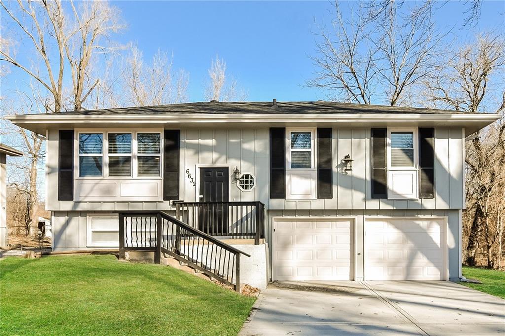 Listing Photo MLS #HMS2576576