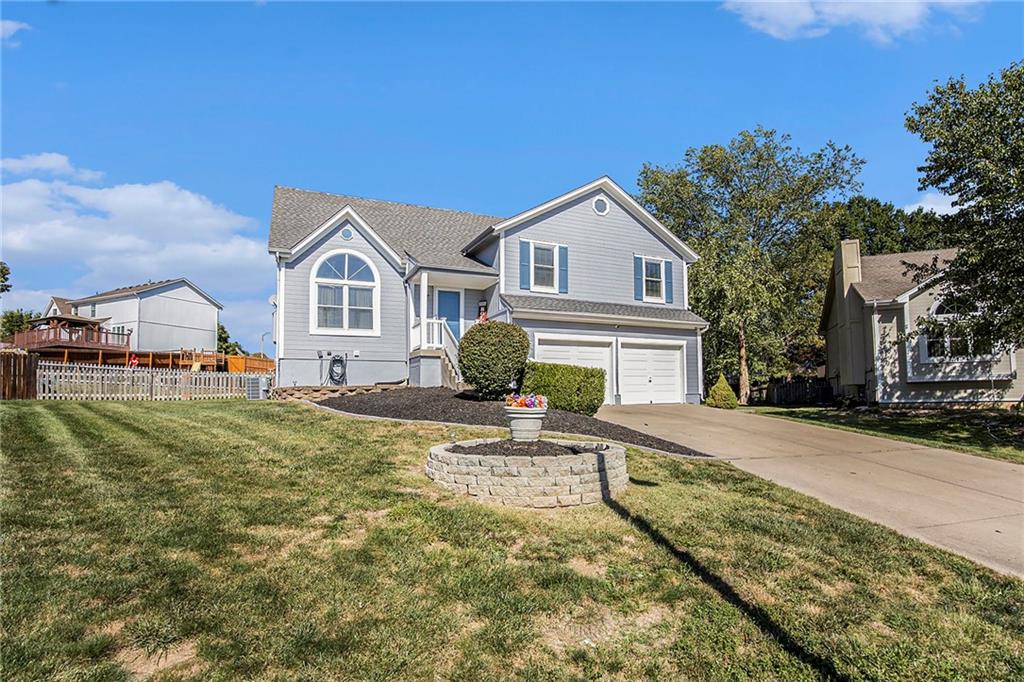 Listing Photo MLS #HMS2576733
