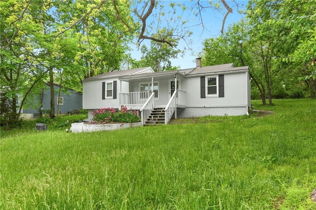 Listing Photo MLS #HMS2577216