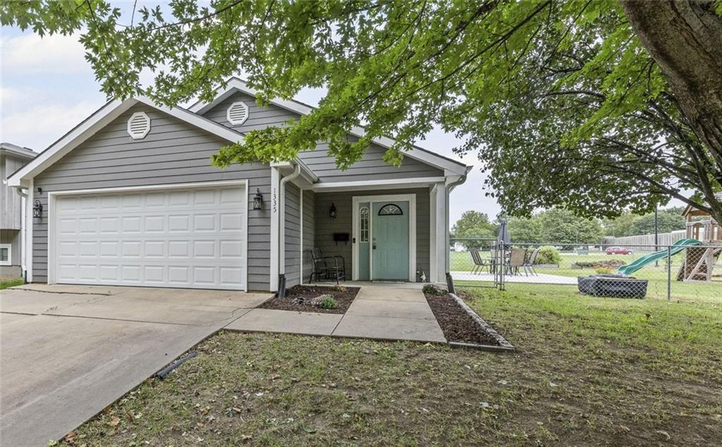 Listing Photo MLS #HMS2577258