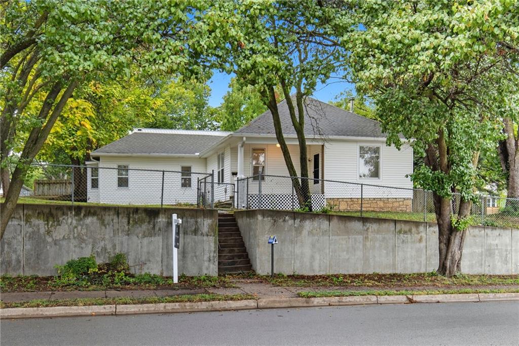 Listing Photo MLS #HMS2577269