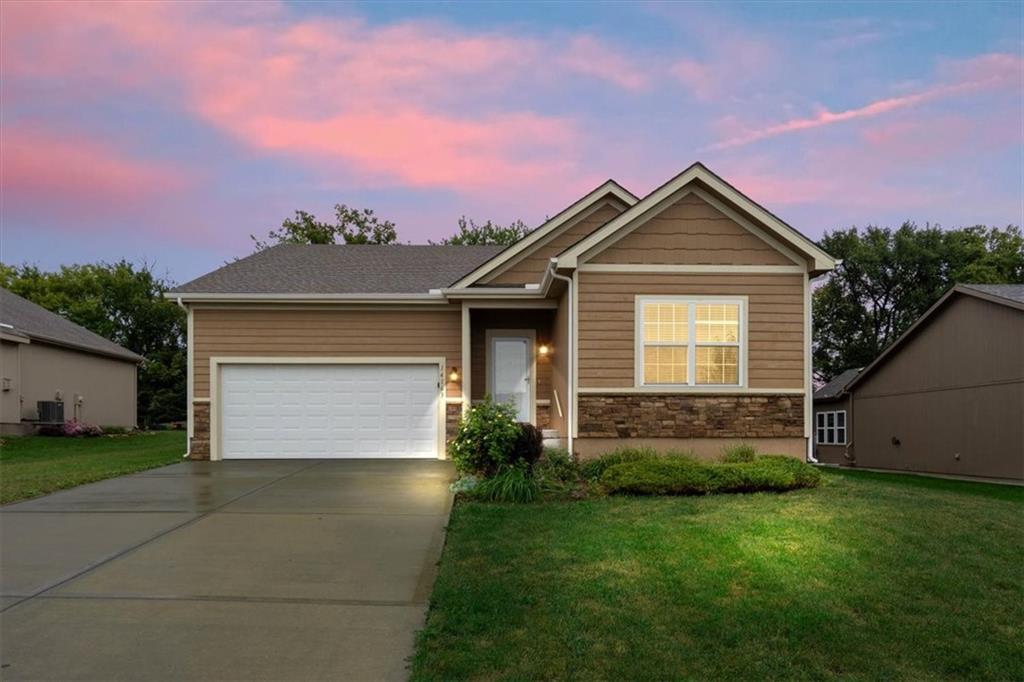 Listing Photo MLS #HMS2577312