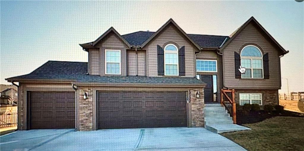 Listing Photo MLS #HMS2577444