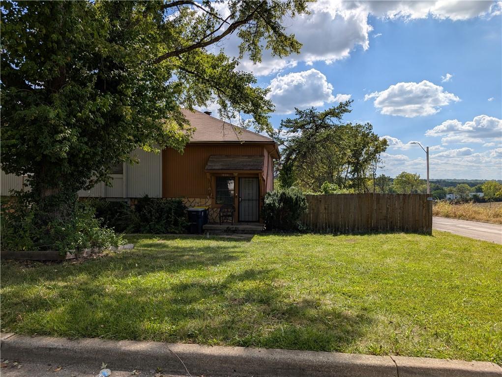 Listing Photo MLS #HMS2577571