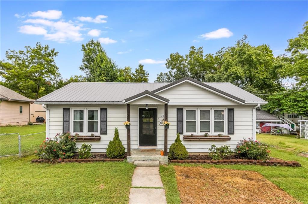 Listing Photo MLS #HMS2577685