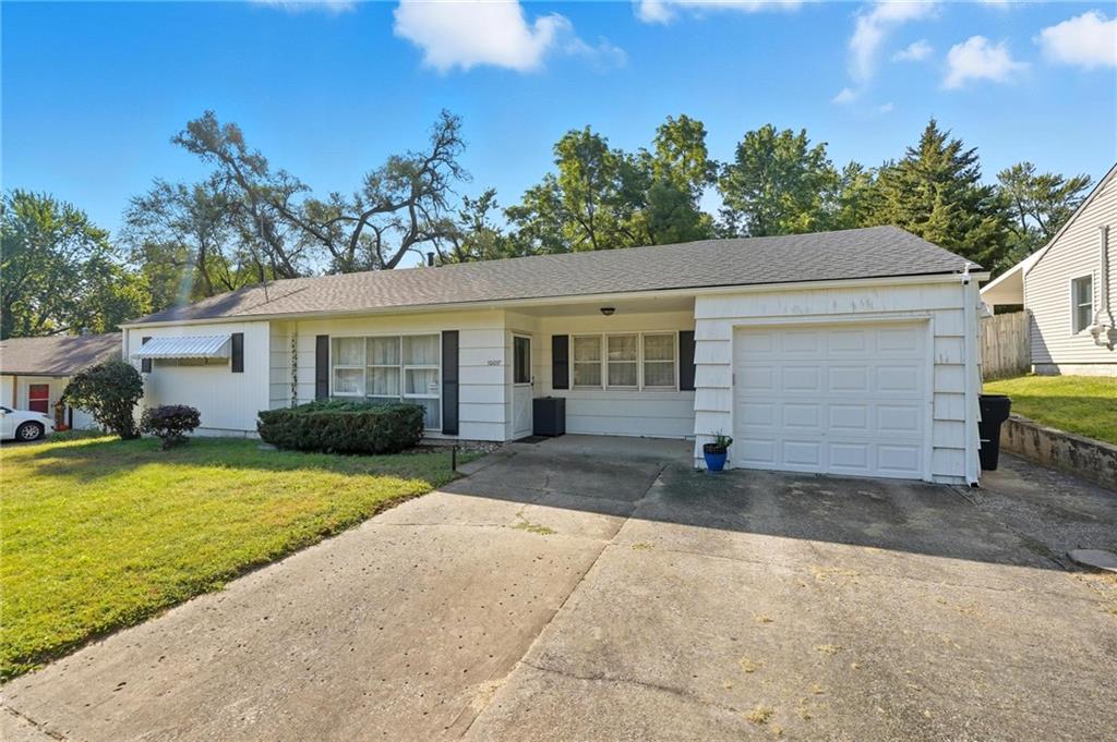 Listing Photo MLS #HMS2577853