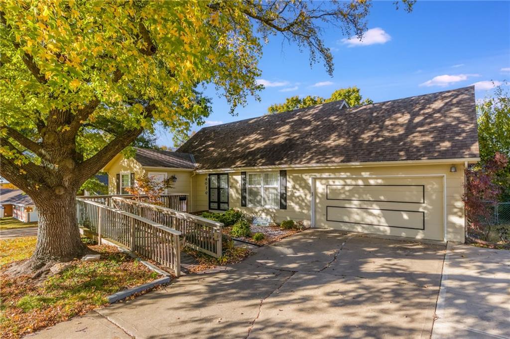 Listing Photo MLS #HMS2577861