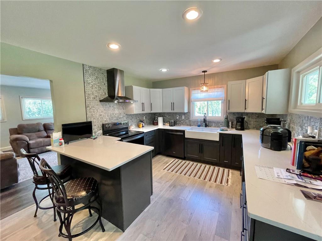 Listing Photo MLS #HMS2578071